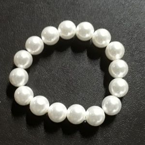 White Bracelet Pearl Bracelet